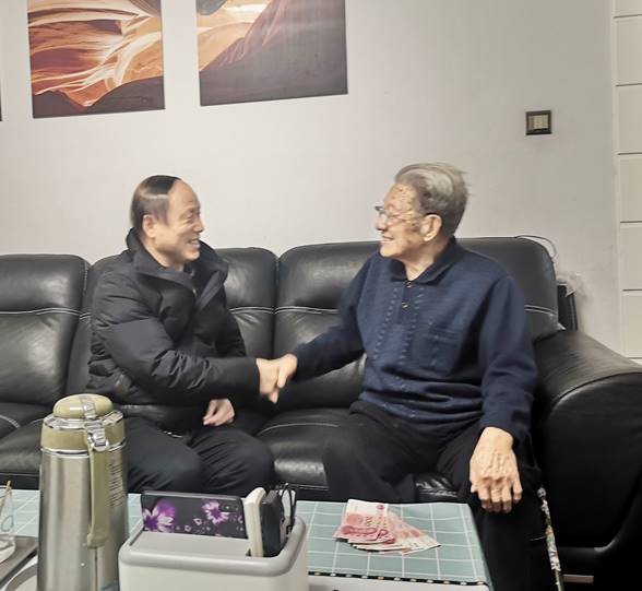 4f80eaa3723a69a6f8aabb7f683645a1.jpg image002.jpg